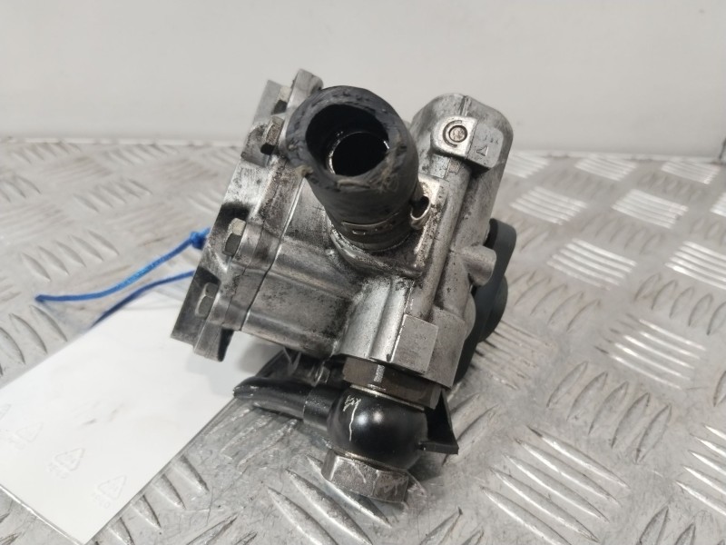 Recambio de bomba direccion para audi a4 b7 avant (8ed) 2.0 tdi 16v referencia OEM IAM 8E0145155N  