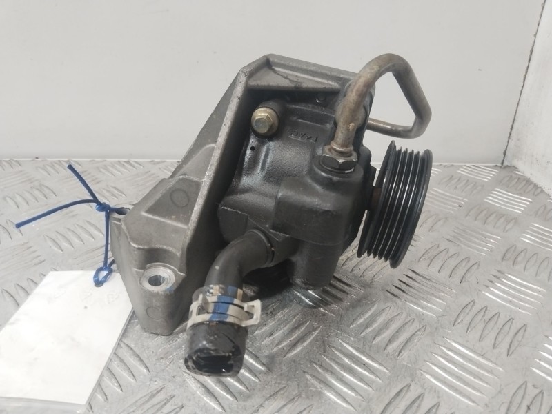 Recambio de bomba servodireccion para ford fusion (ju_) 1.4 referencia OEM IAM 1357616 96BF3A733AD 