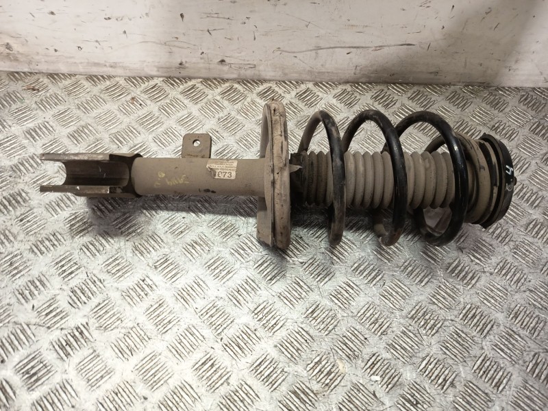Recambio de amortiguador delantero derecho para citroën c4 berlina exclusive referencia OEM IAM 5202QH  