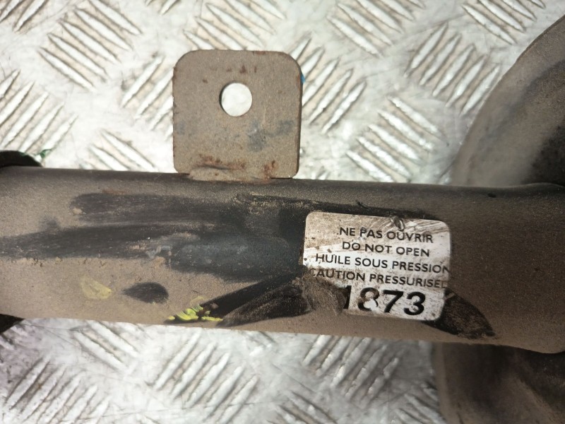Recambio de amortiguador delantero derecho para citroën c4 berlina exclusive referencia OEM IAM 5202QH  