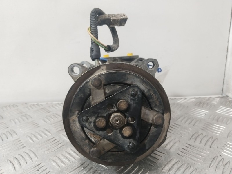 Recambio de compresor aire acondicionado para nissan nv200 furgoneta e-nv (me0n) referencia OEM IAM 8200953359  