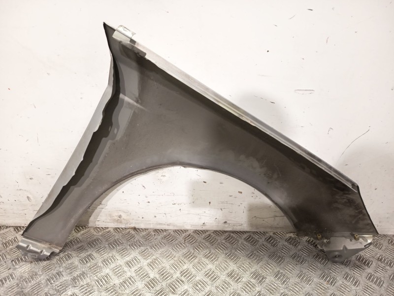 Recambio de aleta delantera izquierda para ford focus iv (hn) 1.0 ecoboost referencia OEM IAM 2171304  