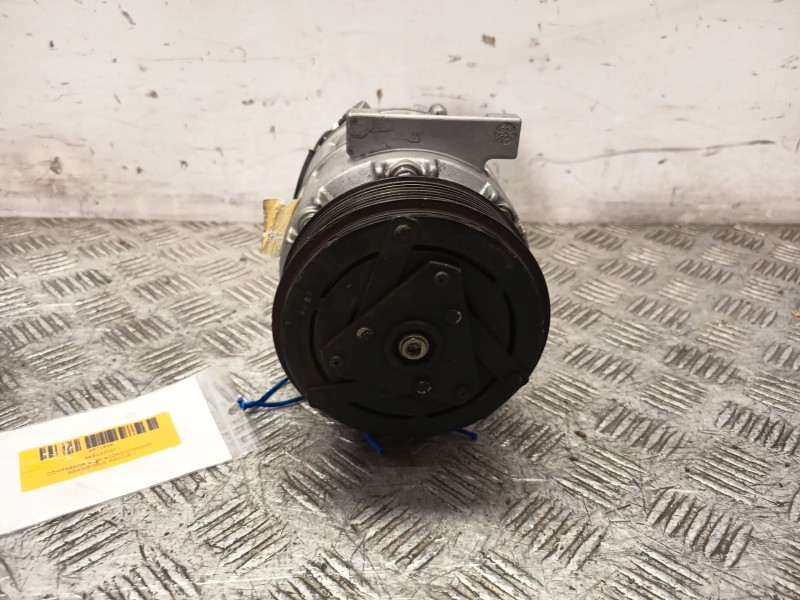 Recambio de compresor aire acondicionado para ssangyong rodius i 2.7 xdi referencia OEM IAM 6652300211  