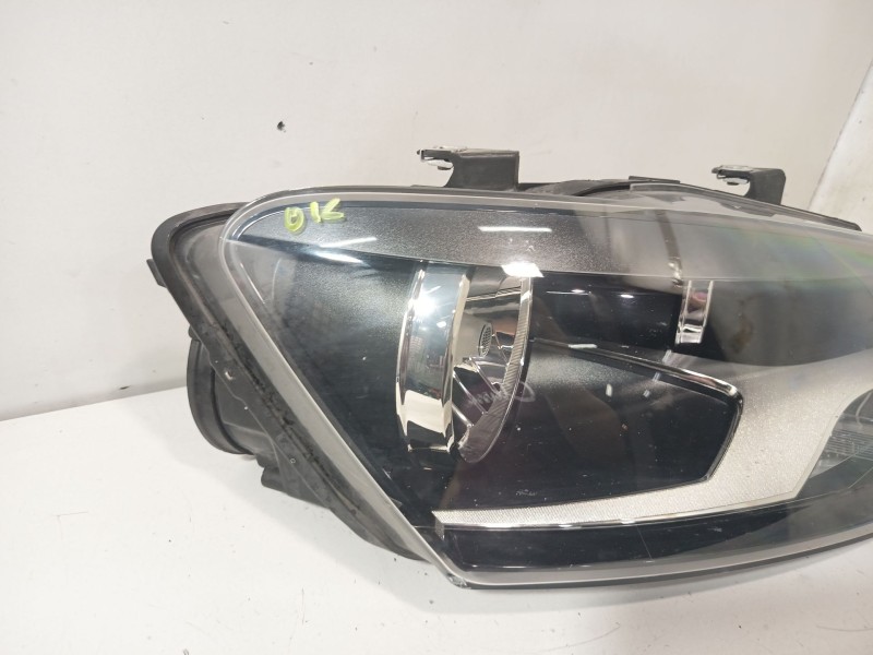 Recambio de faro derecho para volkswagen polo v (6r1, 6c1) 1.2 referencia OEM IAM 6R1941008F  