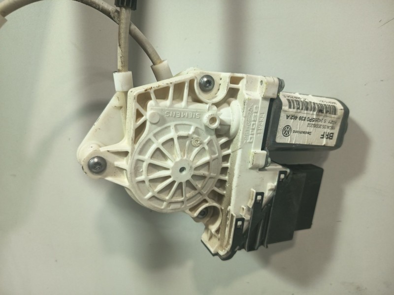 Recambio de elevalunas trasero derecho para seat altea (5p1) 2.0 tdi referencia OEM IAM 5P0839462A  