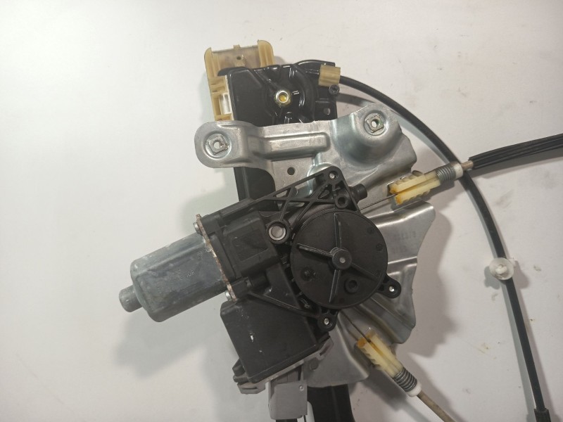 Recambio de elevalunas delantero derecho para opel astra j (p10) 1.6 (68) referencia OEM IAM 13350760  