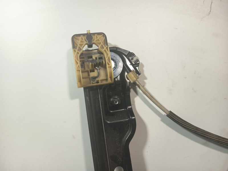 Recambio de elevalunas delantero derecho para opel astra j (p10) 1.6 (68) referencia OEM IAM 13350760  
