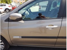 Recambio de puerta delantera izquierda para renault clio iii grandtour (kr0/1_) 1.2 16v (kr0p) referencia OEM IAM   