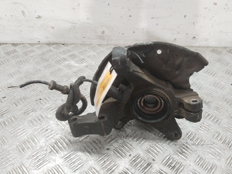 Recambio de mangueta delantera derecha para kia carens 1.6 lx referencia OEM IAM   