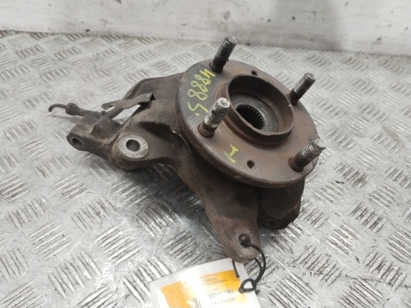 Recambio de mangueta delantera izquierda para kia carens 1.6 lx referencia OEM IAM   