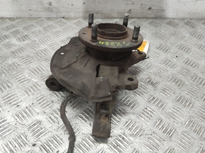 Recambio de mangueta delantera izquierda para kia carens 1.6 lx referencia OEM IAM   