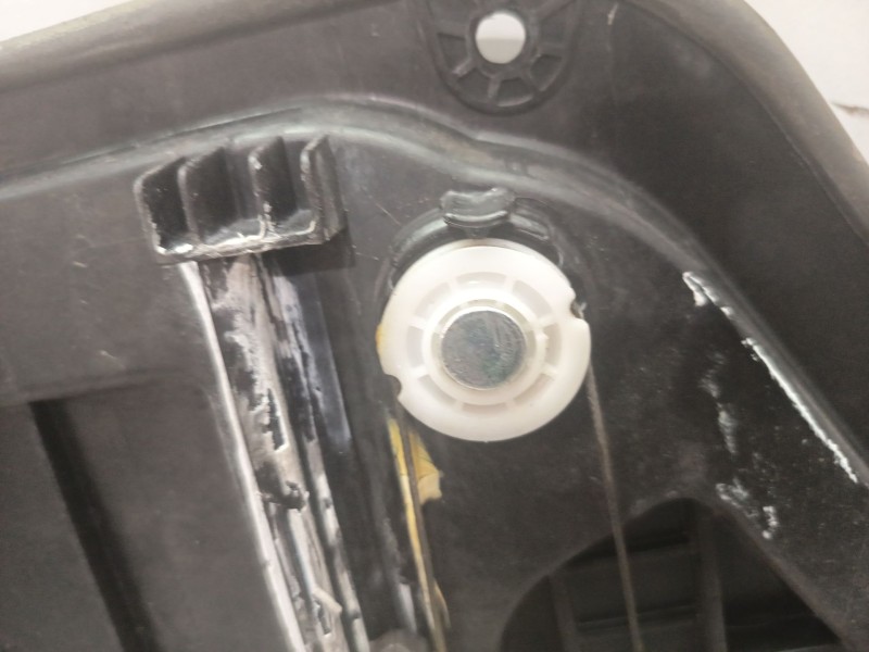 Recambio de elevalunas trasero derecho para hyundai i40 i (vf) 1.7 crdi referencia OEM IAM 834813Z000  