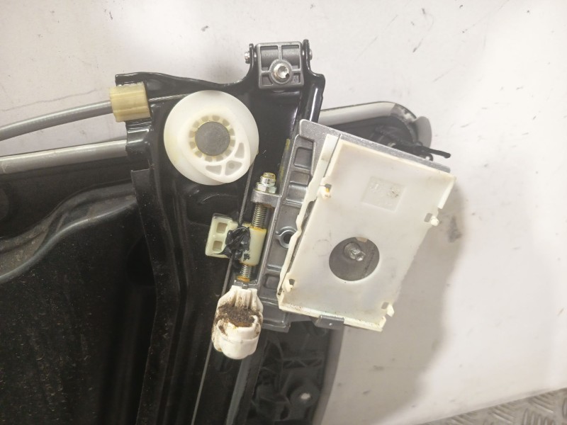 Recambio de elevalunas delantero izquierdo para mazda 2 (dy) 1.4 referencia OEM IAM DD1059560C  