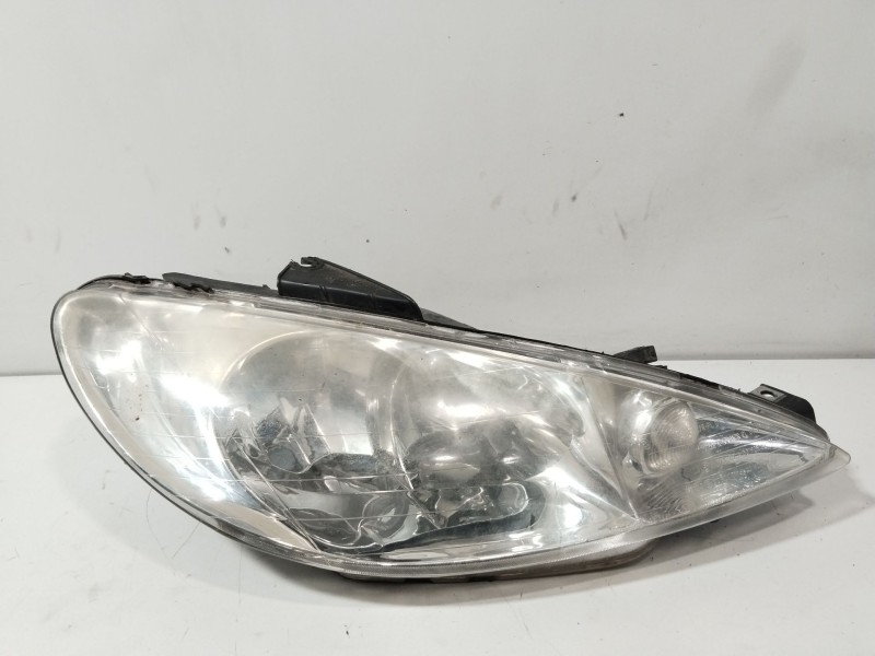 Recambio de faro derecho para peugeot 206 hatchback (2a/c) 1.4 i referencia OEM IAM 085501121R  