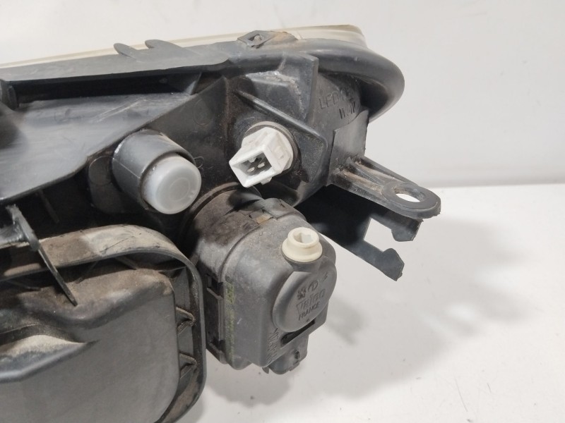 Recambio de faro derecho para peugeot 206 hatchback (2a/c) 1.4 i referencia OEM IAM 085501121R  