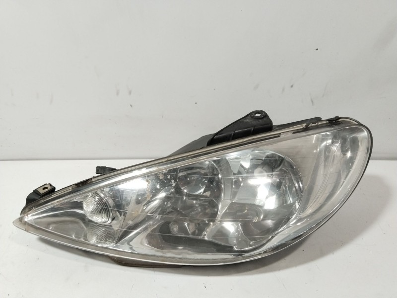 Recambio de faro izquierdo para peugeot 206 hatchback (2a/c) 1.4 i referencia OEM IAM 9628666880  
