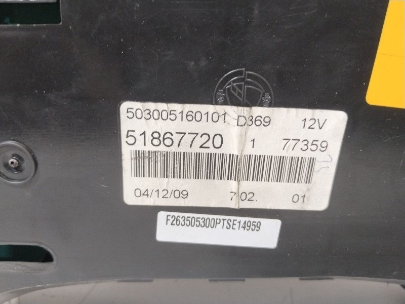 Recambio de cuadro instrumentos para fiat doblo autobús (263_) 1.3 d multijet (263axc1a) referencia OEM IAM 51867720  