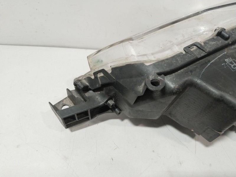 Recambio de faro derecho para citroën c-crosser exclusive referencia OEM IAM 6206H2  