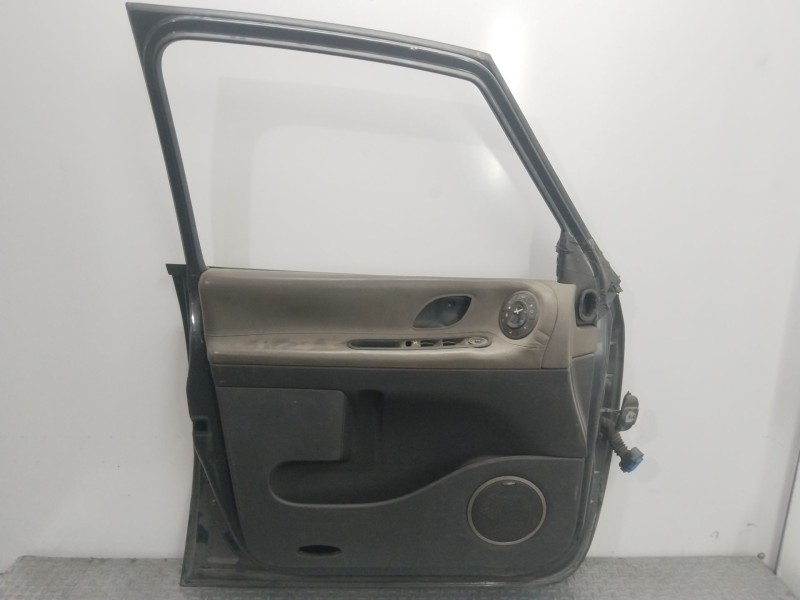 Recambio de puerta delantera izquierda para renault espace iv (jk0) grand espace initiale referencia OEM IAM 7751473099 GRIS 