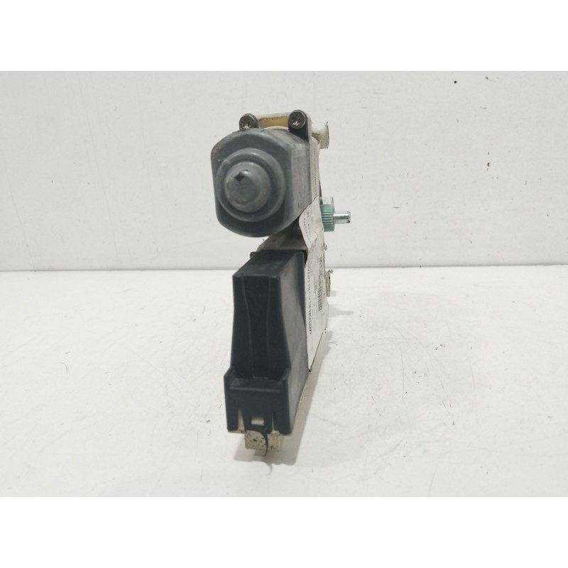 MOTOR ELEVALUNAS DELANTERO DERECHO 9222AQ  - imagen 2