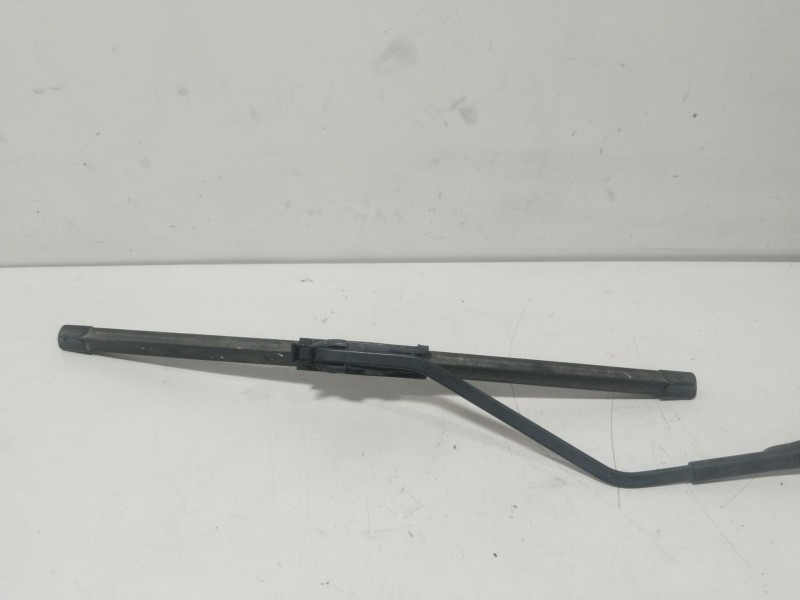 Recambio de brazo limpia delantero derecho para chevrolet cruze (j300) 2.0 cdi referencia OEM IAM 95971329  