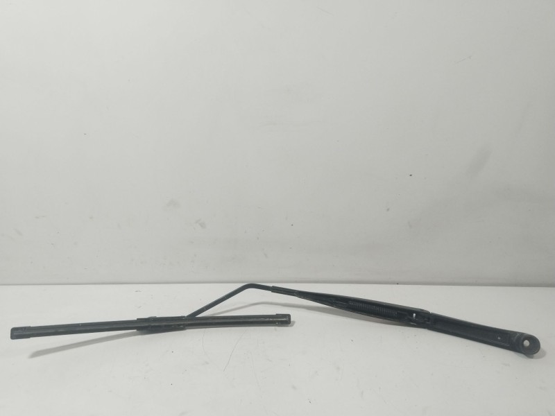 Recambio de brazo limpia delantero derecho para chevrolet cruze (j300) 2.0 cdi referencia OEM IAM 95971329  