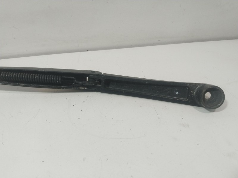 Recambio de brazo limpia delantero derecho para chevrolet cruze (j300) 2.0 cdi referencia OEM IAM 95971329  