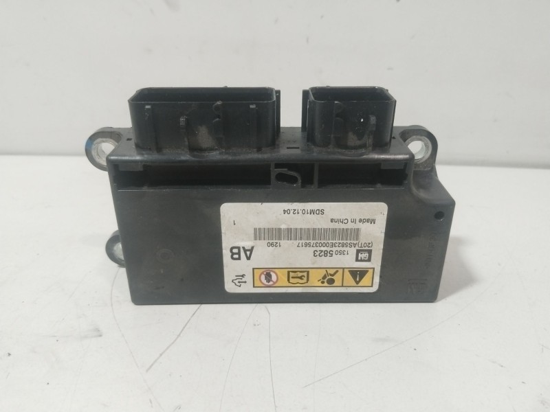 Recambio de centralita airbag para chevrolet cruze (j300) 2.0 cdi referencia OEM IAM 13505823  