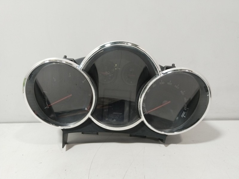 Recambio de cuadro instrumentos para chevrolet cruze (j300) 2.0 cdi referencia OEM IAM 95981272  