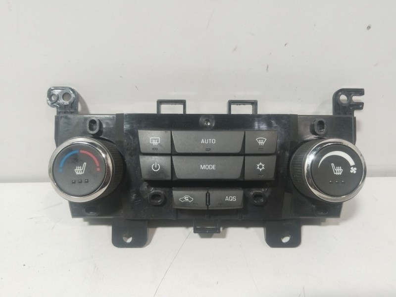Recambio de mando calefaccion / aire acondicionado para chevrolet cruze (j300) 2.0 cdi referencia OEM IAM 3827218  