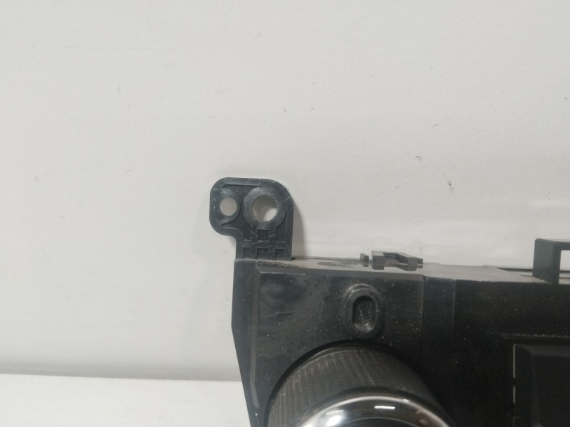 Recambio de mando calefaccion / aire acondicionado para chevrolet cruze (j300) 2.0 cdi referencia OEM IAM 3827218  