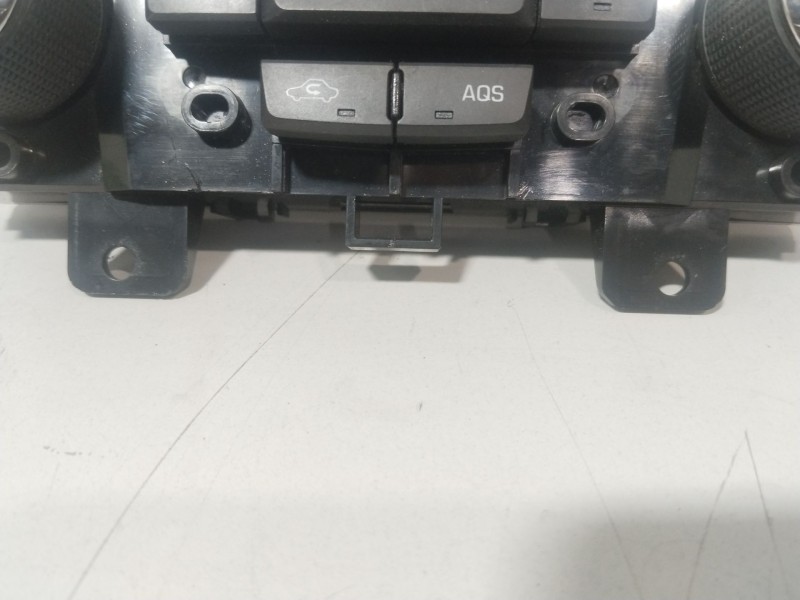 Recambio de mando calefaccion / aire acondicionado para chevrolet cruze (j300) 2.0 cdi referencia OEM IAM 3827218  