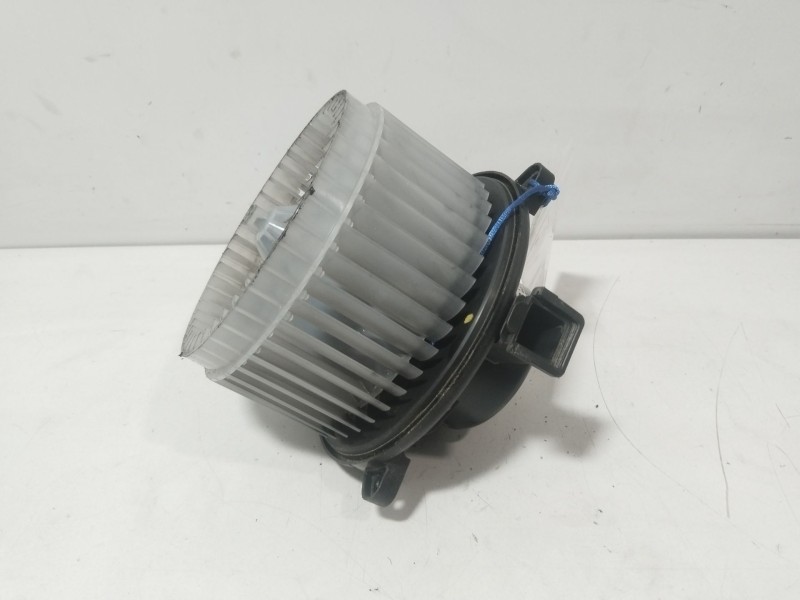 Recambio de motor calefaccion para chevrolet cruze (j300) 2.0 cdi referencia OEM IAM 5242710201  