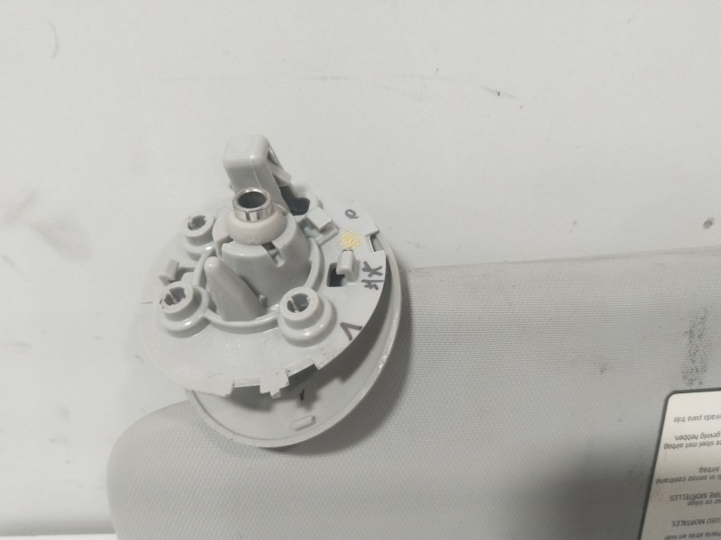 Recambio de parasol derecho para chevrolet cruze (j300) 2.0 cdi referencia OEM IAM 95034227  