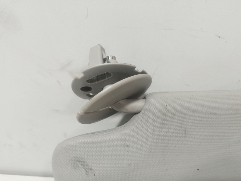Recambio de parasol izquierdo para chevrolet cruze (j300) 2.0 cdi referencia OEM IAM 96953901  