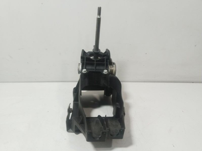 Recambio de palanca cambio para chevrolet cruze (j300) 2.0 cdi referencia OEM IAM 10E20M8 25186990 