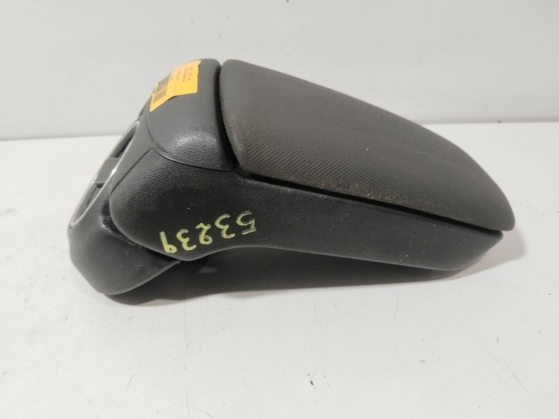 Recambio de apoyabrazos central para fiat bravo ii (198_) 1.9 d multijet (198axb1a) referencia OEM IAM 141F07003549  