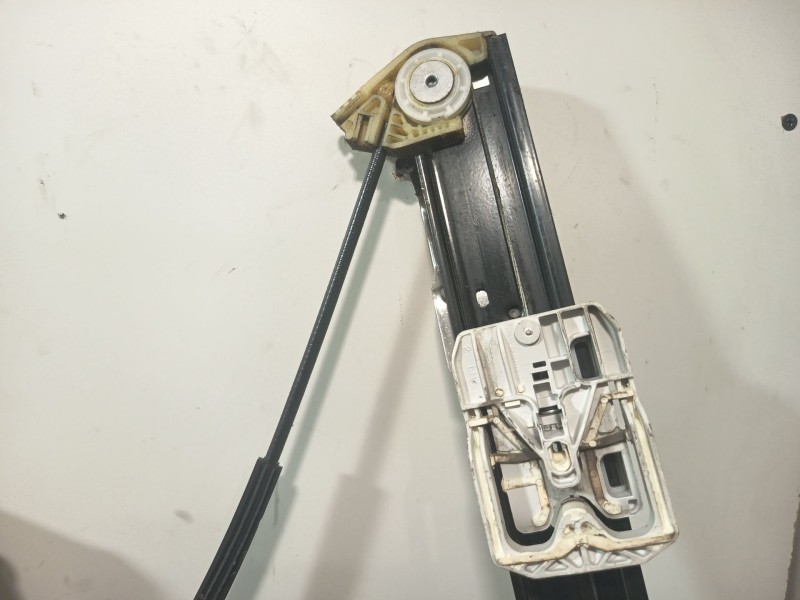 Recambio de elevalunas delantero derecho para seat leon (5f1) 1.5 tgi referencia OEM IAM 5F4837462D  