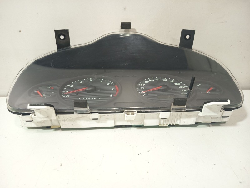 Recambio de cuadro instrumentos para hyundai santa fe (sm) 2.4 gls referencia OEM IAM 9400326120 20028570 