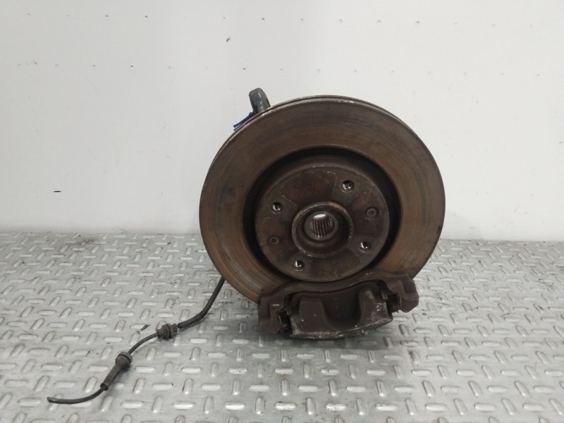 Recambio de mangueta delantera derecha para peugeot 207/207+ (wa_, wc_) 1.6 hdi referencia OEM IAM 364790  