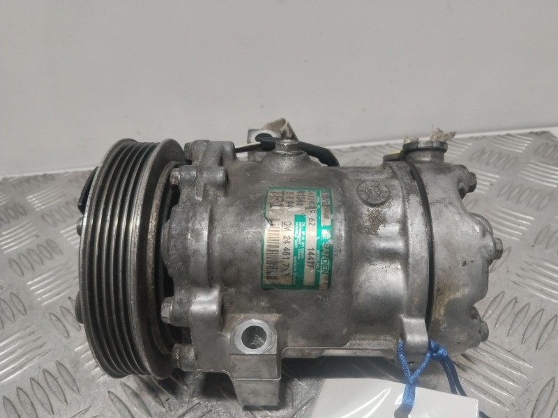 Recambio de compresor aire acondicionado para opel corsa c enjoy referencia OEM IAM 24461719  