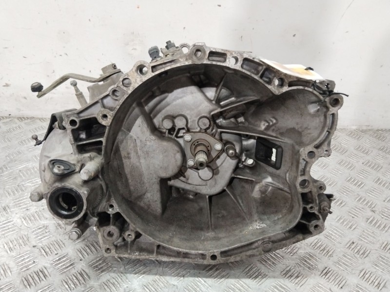Recambio de caja cambios para peugeot 206 sw xs referencia OEM IAM 20DP04  