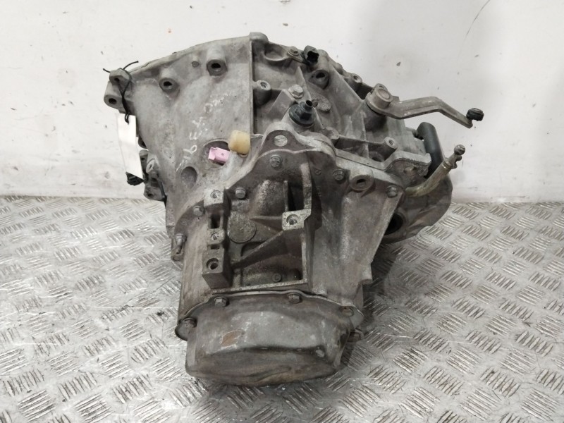 Recambio de caja cambios para peugeot 206 sw xs referencia OEM IAM 20DP04  