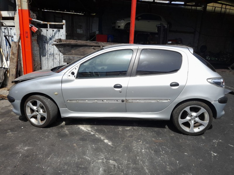 peugeot 206 hatchback (2a/c) del año 2002