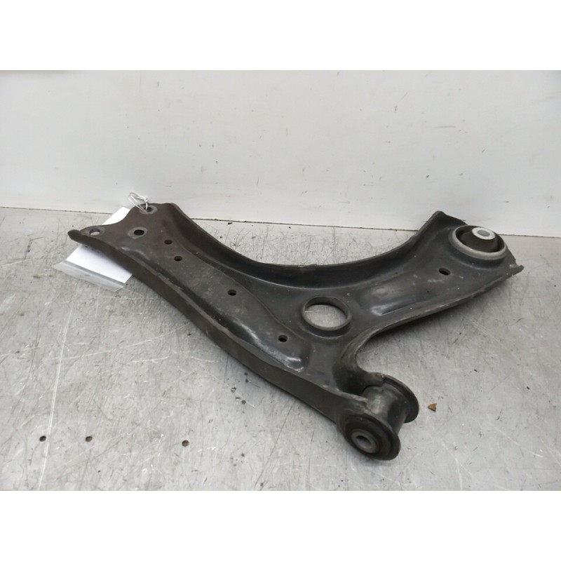 BRAZO SUSPENSION INFERIOR DELANTERO IZQUIERDO 6R0407151E  - imagen 2