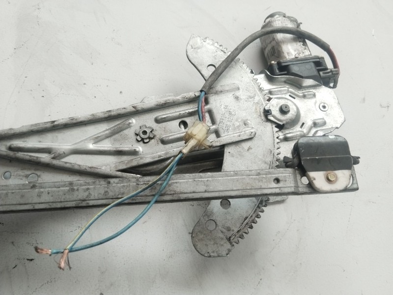 Recambio de elevalunas delantero derecho para mg serie 45 (rt) classic (5-ptas.) referencia OEM IAM CUH102060  