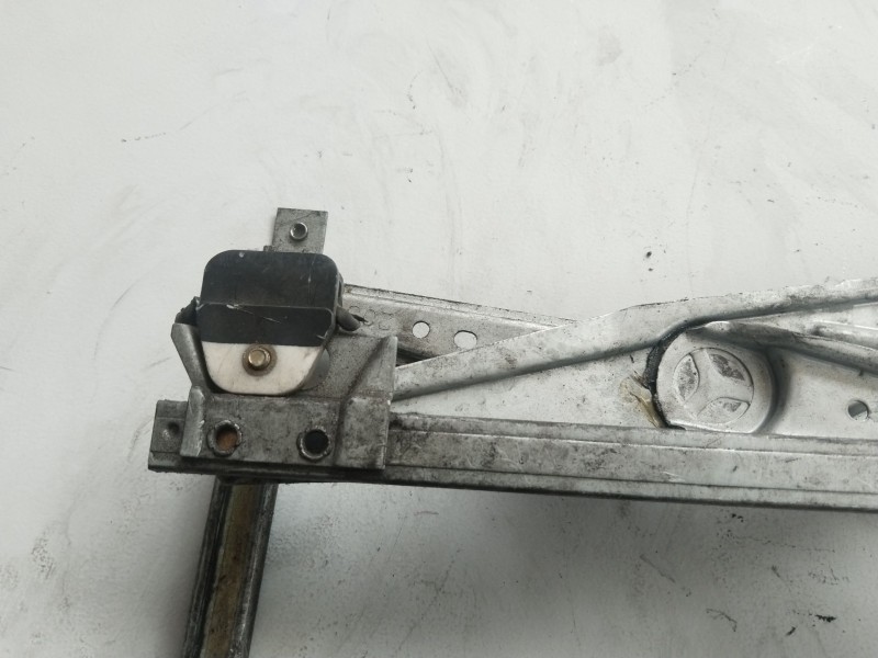 Recambio de elevalunas delantero derecho para mg serie 45 (rt) classic (5-ptas.) referencia OEM IAM CUH102060  
