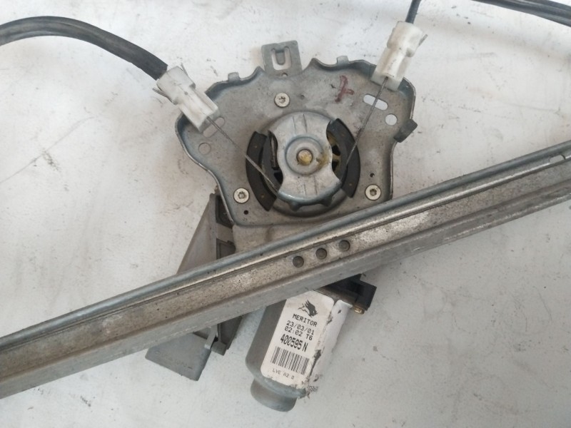 Recambio de elevalunas delantero derecho para citroën xsara berlina 1.6 16v chrono referencia OEM IAM   