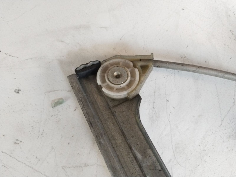 Recambio de elevalunas delantero derecho para citroën xsara berlina 1.9td tonic referencia OEM IAM 9222H2  