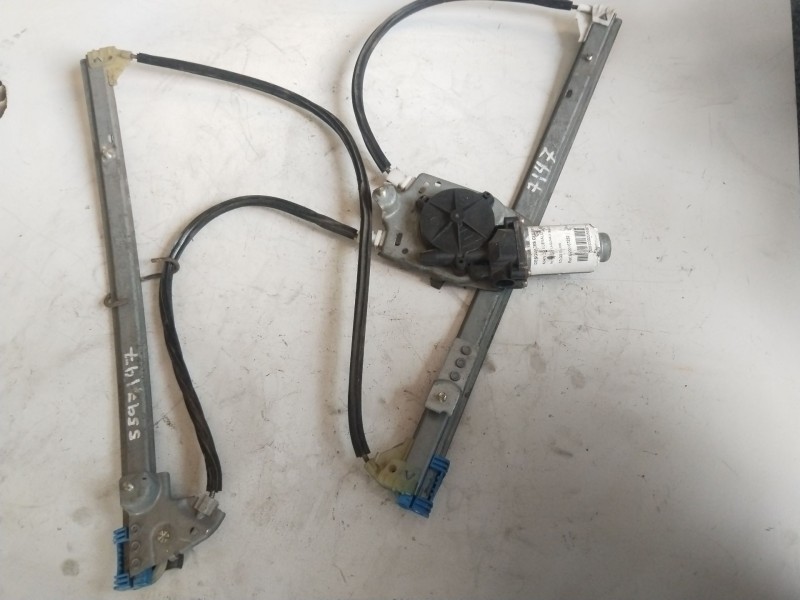 Recambio de mando elevalunas delantero derecho para renault laguna ii (bg0) authentique referencia OEM IAM 8200167232  
